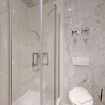 Appartement Strandblick In Binz, Direkt Am Mit Balkon Und Seitlichem Meerblick