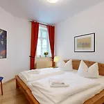 Strandblick In Binz, Direkt Am Mit Balkon Und Seitlichem Meerblick Appartement Binz