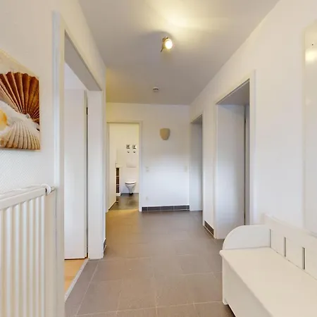 Apartment Strandblick In Binz, Fewos Direkt Am Mit Balkon Und Teilweise Mit Meerblick Binz
