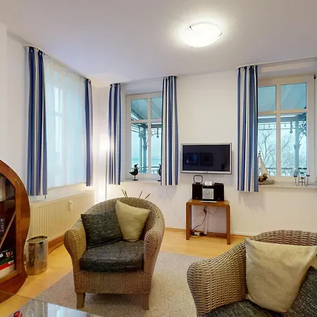 Strandblick In Binz, Fewos Direkt Am Mit Balkon Und Teilweise Mit Meerblick Apartment Binz