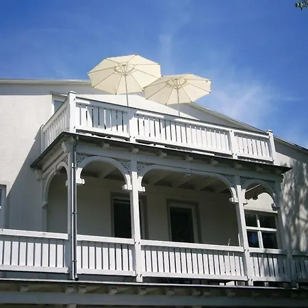 Apartment Strandblick In Binz, Fewos Direkt Am Mit Balkon Und Teilweise Mit Meerblick