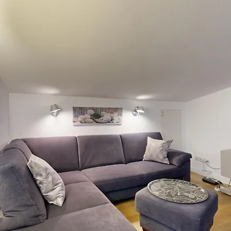 Villa Strandblick In Binz, Fewo Direkt Am Strand Mit Balkon Und Seitlichem Meerblick