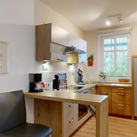 Villa Strandblick In Binz, Fewo Direkt Am Strand Mit Balkon Und Seitlichem Meerblick *