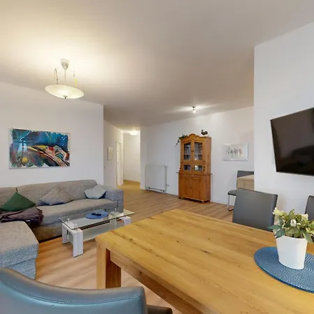 Villa Strandblick In Binz, Fewo Direkt Am Strand Mit Balkon Und Seitlichem Meerblick Apartmán Binz