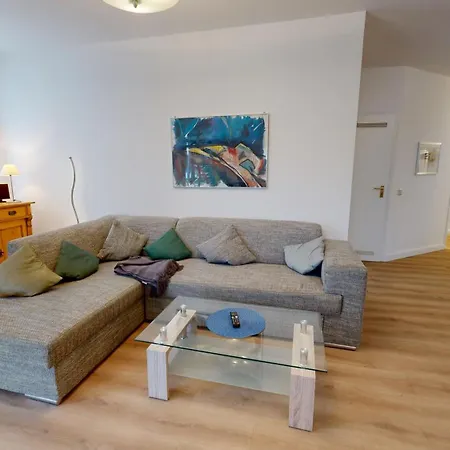Apartment Strandblick In Binz, Fewos Direkt Am Mit Balkon Und Teilweise Mit Meerblick *