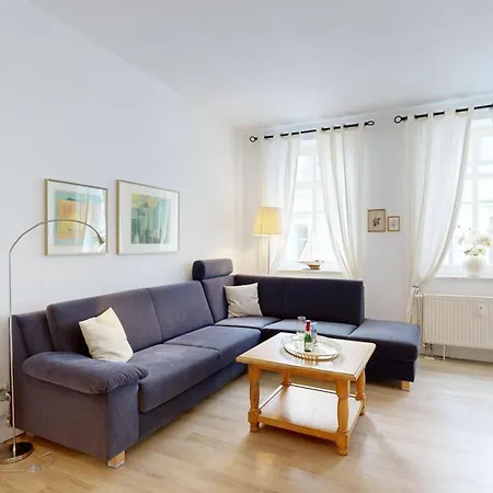 Apartment Strandblick In Binz, Fewos Direkt Am Mit Balkon Und Teilweise Mit Meerblick Binz