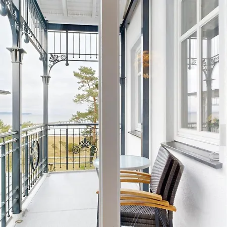 Apartment Strandblick In Binz, Fewos Direkt Am Mit Balkon Und Teilweise Mit Meerblick